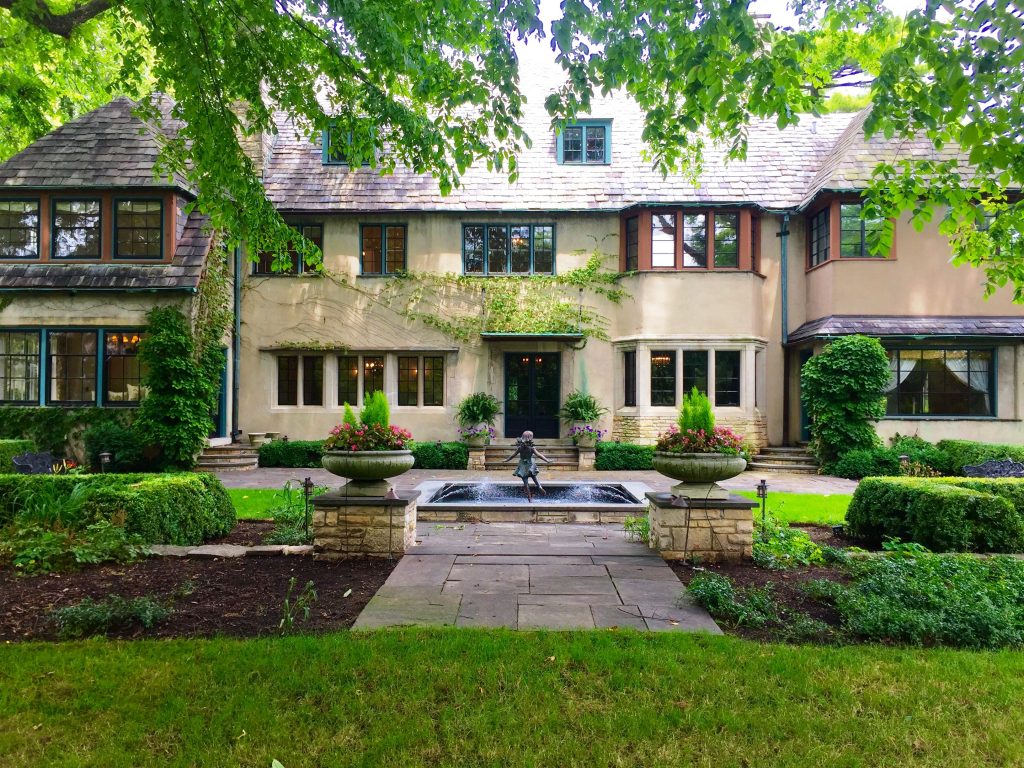 Memories of Childhood in the Lake Forest Showhouse Classic Chicago