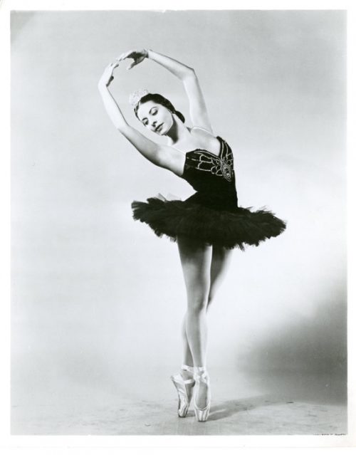 Raising the Barre: Dance at the Newberry | Classic Chicago Magazine